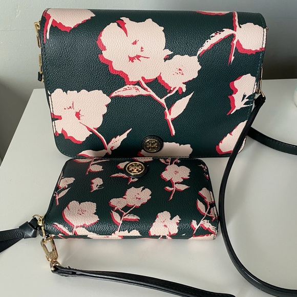 Tory Burch bag and matching wallet - Picture 2 of 15